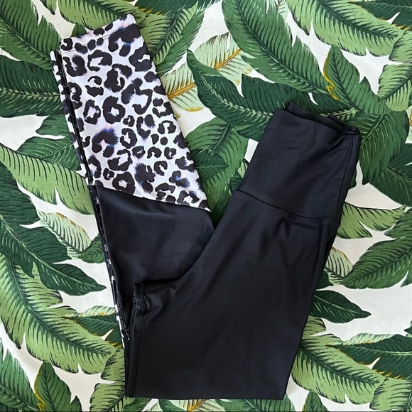 Beach Riot Pants - Beach Riot High Waist Leggings worn Leopard